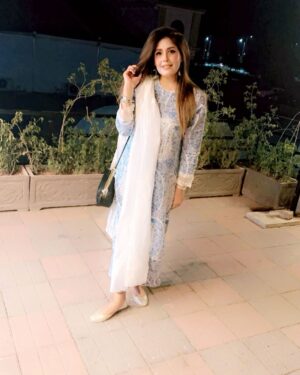 Aleezay Rasul Instagram - Count Your Blessings. A Greatful Heart 🧡 
Attracts More 🤩 Joy, Love and Prosperity 🧿💛

#eid #eidmubarak #love #eidcollection #islam #muslim #fashion #eiduladha #pakistan #eidoutfit #eidaladha #allah #instagram #eidgifts #instagood #happyeid #mubarak #muslimah #photography #islamic #hajj #bhfyp #islamabad #style #pakistanifashion