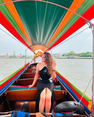 Aleezay Rasul Instagram - Life is Short and World 🌎 is Wide 🧿💛

#thailand #bangkok #travel #phuket #thai #travelphotography #thailandtravel #photography #indonesia #amazingthailand #love #malaysia #chiangmai #asia #singapore #nature #travelgram #beach #photooftheday #pattaya #ig #instagood #krabi #thaifood #travelblogger #instagram #bkk #wanderlust #beautifuldestinations❤️