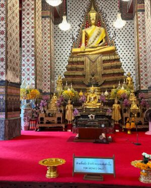 Aleezay Rasul Instagram - I Love to See the World, Temples 🛕🧿💛

#thailandia #travelgram #wanderlust #instatravel #thailand #travelblogger #paradise #traveltheworld #bangkok #asia #raw #thai #phuket #chiangmai #pattaya #allshots #krabi #kohsamui #amazingthailand #thaistagram #samui #pattaya #instatravel🧿🧿