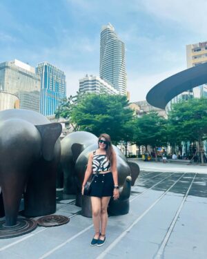 Aleezay Rasul Instagram - We travel not to escape life, but for life not to 
  Escape us🧿💛
 

  #thailand #bangkok #travel #phuket #thai #travelphotography #thailandtravel #photography #indonesia #amazingthailand #love #malaysia #chiangmai #asia #singapore #nature #travelgram #beach #photooftheday #pattaya #ig #instagood #krabi #thaifood #travelblogger #instagram #bkk #beautiful #instalike