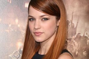 Alexis Knapp Instagram - Did you ever want to see Project X in theatres but were too young to see it when it was out? Well we have GOOD NEWS FOR YOU!!! #ProjectX will be playing at the beautiful Egyptian Theatre LA via @am_cinematheque on Nov 22nd with a special Q&A with myself and the cast, director & producer. Tickets will sell out and we’re getting close so click link in bio as fast as u see this and secure your ticket now!! ONE LOVE #knapplings and I’ll see you party animals Nov 22nd. Till the break of dawn yo ✊🔥🎉🎉🎉🔥🎉🎉🎉🎉🎉🔥🎉🎉🔥🎉🎉🎉 #specialscreening #onceinalifetime #charliexcx