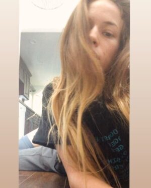 Alexis Knapp Instagram - Trolled by the chandelier. #classicknapp srs, silly, sincere, sensory ohhh ssssssnap🤗 …fool me once, LIGHT! 💡🤌🏼
1st slide reg. 2&3 slowwww. 4 bunny upped 🏃🏻‍♀️💨

Movement is life. I’m committing to move yet again like water….⛲️🦢💧
If u don’t use it….the rivers won’t flow 👀#movethroughyourblocks #belikewater #dancewithmeee #samuraiinspired
#tgif 
Is there anything better than rythm and movement? In nature, it’s my absolute church🌲🩰🪽