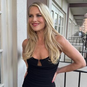 Ali Larter Instagram - LANDMAN 🤍SAG SCREENING.  It’s so wonderful to speak with actors about the process in creating our show!