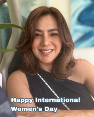 Alice Dixson Instagram - Today, we celebrate the strength, beauty, and resilience of women everywhere.

Our friends came together to shower love and blessings on @CJJaravata as she prepares to welcome her twins. Bringing new life into the world is both a challenge and a privilege—one that countless women embrace with strength and grace every day.

Pynocare honors this journey. ✨

Celebrate International Women’s Day 2025
Together, We Shine Brighter. 🌈 #PynoCares
@pynocareph