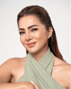 Alice Dixson Most Liked Photos and Posts
