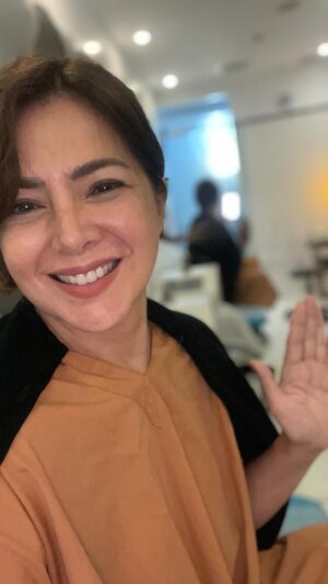 Alice Dixson Instagram - 🎶 ”Staying Alive“
I took my sisters to PT with me ❤️
One Ate to help with her sciatica pain, and the other for rotator cuff… 
Coz let’s face it - truth is - you’re going to need PT sooner or later (hopefully later) if you’re not an athlete.
I started going to @thephysiarephysicaltherapy in my 40s after a bad chiropractic adjustment leaving me with an annular L5 tear. 
Since then, through the years, they have also treated my neck, hand, foot, knee and now shoulder!
Because I ❤️ how they treat the root of problem not just the symptoms ❤️❤️❤️

Did you know that:
1. most PT is covered by your health insurance? 
2. #Physiare has Online consult available
3. @thephysiarephysicaltherapy has 3 branches - SM Aura, Alabang & Sta Rosa to assist you 

Stay fit & pain free
Inquire today ! ☺️
 63 977 831 3424