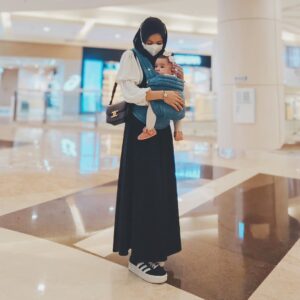 Alyssa Soebandono Instagram - Cherish every cuddle... because time flies in a blink of an eye. ♡

Masya Allah TabarakAllah.

Allahumma Baarik.