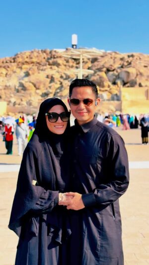 Alyssa Soebandono Instagram - Ma Syaa Allah Tabarakallah.. 
Alhamdulillah.. ❤️
.
#jabalrahmah 
#umroh
#arofah