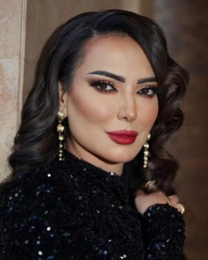 Amal Arafa Instagram - كنت سعيدة بوجودي بالرياض ب جووي اووردز 
كل المحبة والألق ⭐️
@joyawards

Photos by: @Suad_youssef
Makeup with the creative Zakia from Ariam Salon
@ariam_center
Hair style by Sarah
@saroona.hair
Styled by : @najaad_ss
Jewelry : @mystique_ksa
