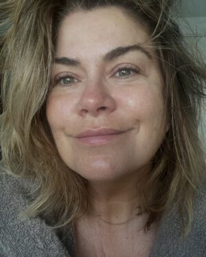 Amanda Lamb Instagram - 7 days of joy, belly laughs, bloody cold water and new beginnings…