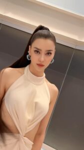 Amanda Obdam Top 100 Instagram Photos and Posts