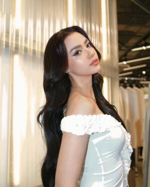 Amanda Obdam Instagram - Team Wang 

#TEAMWANGdesign
#ISEETHELIGHTS
#TEAMWANGdesignTHAILAND
#club21thailand
#EMSPHERE