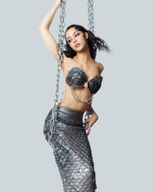 Amanda Obdam Instagram - ลืมเงือกด้ากันรึยังคะ #happyhalloween 🧜🏼‍♀️ 

Manager @jamemypatiphan 
Photographer @420grap 
Photographer Assistant  @_puen_15 
Makeup Artist @dreamm.makeup 
Makeup Artist Assistant @prems_makeup_ 
Hair @spophair 
Special credit @kissmejaae