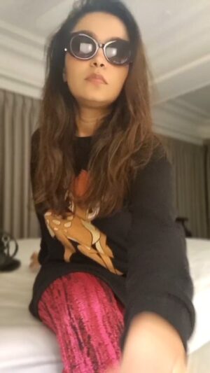 Ami Trivedi Instagram - Aanu credit jaay che @chaitalidhaval ne🤪
