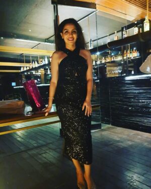 Ami Trivedi Instagram - Thank you would be a very small word to express the gratitude and love that I feel at this moment. From the moment of bringing in to the time of being told that madam please jagah khaali kijiye, tala lagane ka time ho gaya hai..want to reciprocate all the appreciation that I have been showered with with the same amount of love. Thank you each and every one of you for making my special day fantabulous !❤