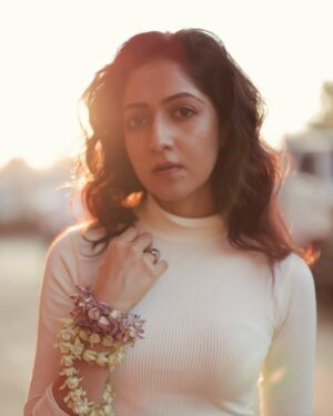 Amrita Chattopadhyay Instagram - ✨🌼
. 
. 
. 
. 
. 
. 
📸 @goutam__bhattacharya 

#instamood #instagram #instaflower #instagood