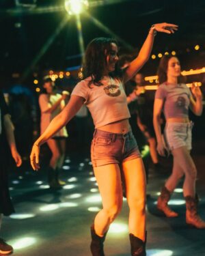 Ana Coto Instagram - One night at @stud.country by @makabekah 👯‍♀️
