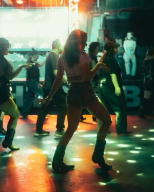 Ana Coto Instagram - One night at @stud.country by @makabekah 👯‍♀️