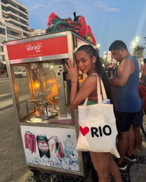 Ana Giulia Zortea Instagram - in my carioca skin