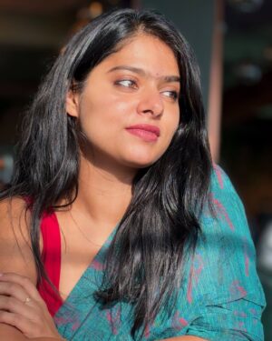Anagha Narayanan Instagram - @_me.anjnakamal_ 🫶🏻 
.
.
.
.
.
.
.
.
.
.
.
.
#instagram #instagood #smile #love #viral #explore #photooftheday #photography #fyp