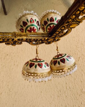 Anamica Kadamb Instagram - ✨ Jhumka Bareilly Wala – A Collection That Speaks Tradition with a Modern Twist! ✨

Celebrate Women’s Day with elegance and grace—shop our stunning jewellery collection and get up to 15% OFF! ✨💃

Embrace your shine, because every queen deserves her crown! 👑💖 (Link is in bio)

#JhumkaBareillyWala #AainaaJewelry #WomensDaySpecial #OxidizedJewelry #TimelessElegance#jewelry#jhumkas
#jhumkis #jhumkiearrings