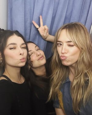 Andrea Bowen Instagram - A recap of a glorious birthday.