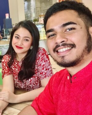 Andriani Marshanda Instagram - "On the day that you were born the angels got together and decided to create a dream come true."

To my brother: Didi

I'm happiest when you're at your happiest 💛☺️
May God shine on this path in creating your dreams to come true. ✨