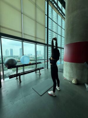 Andriani Marshanda Instagram - Back at it! Home sweet home 💪🔥🔥