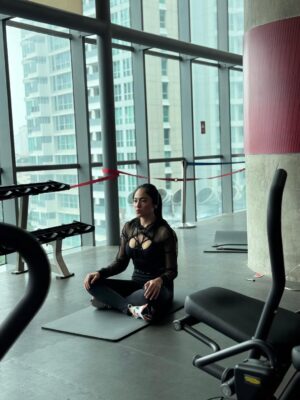 Andriani Marshanda Instagram - Back at it! Home sweet home 💪🔥🔥