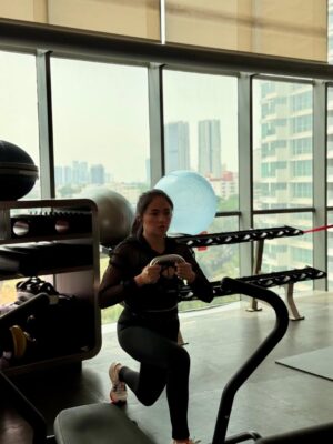 Andriani Marshanda Instagram - Back at it! Home sweet home 💪🔥🔥