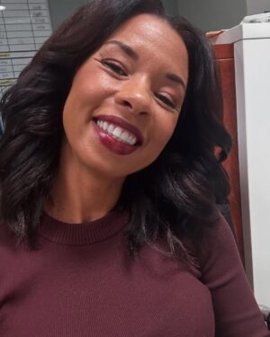 Angel Parker Instagram - Luna is back on @therookieabc tonight directed by ICON @tasha4realsmith and keeping her side-eye on things at the hospital. DO NOT LIE TO LUNA! Or anyone really :)