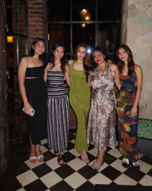 Angelina Cruz Instagram - may have overdressed for dinner 🍸