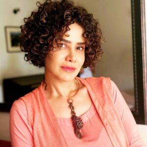 Angeline Malik Instagram - Loving the pink #prettyinpink #photo #photooftheday #instaphoto #picoftheday wearing @d2wjewellery #angelinemalik