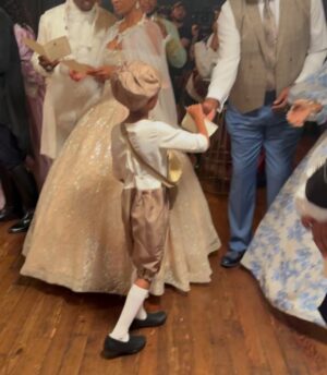 Anila Sajja Instagram - Happy Anniversary @toyabushharris & @eugeneharrisiiimd we had the best time celebrating you!!! Love you guys! ♥️ thanks for asking Avir to deliver the news!! 🗞️ 
(swipe to see our lil man do his thing)😂 #paperboy 

~ Tune in tonight “Married to Medicine” on @bravotv to watch Toya’s “Bridgerton” themed Anniversary party! 

#anniversaryparty❤️ #brigertontheme #realfriends #truefriendship #avirpaperboy #xtraxtra 
.
Hair: @dallaschristopherhair 
MUA: @king.artez 
Dress: @misquinceboutiqueatl 

#anilasajja #drkiransajjamd #fashioninfluncer #atlantainfluencer #atlinfluencer #southasianinfluencer #married2med #m2m #bravotv #oculofacialplasticsurgeon #thesajjafamily