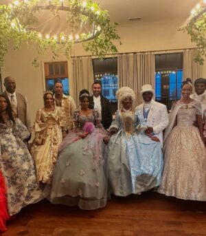 Anila Sajja Instagram - Happy Anniversary @toyabushharris & @eugeneharrisiiimd we had the best time celebrating you!!! Love you guys! ♥️ thanks for asking Avir to deliver the news!! 🗞️ 
(swipe to see our lil man do his thing)😂 #paperboy 

~ Tune in tonight “Married to Medicine” on @bravotv to watch Toya’s “Bridgerton” themed Anniversary party! 

#anniversaryparty❤️ #brigertontheme #realfriends #truefriendship #avirpaperboy #xtraxtra 
.
Hair: @dallaschristopherhair 
MUA: @king.artez 
Dress: @misquinceboutiqueatl 

#anilasajja #drkiransajjamd #fashioninfluncer #atlantainfluencer #atlinfluencer #southasianinfluencer #married2med #m2m #bravotv #oculofacialplasticsurgeon #thesajjafamily