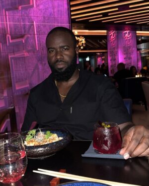 Anita Fabiola Instagram - Thank you hubby for the best birthday dinner. I love you 😘 
#dubainights #lingling