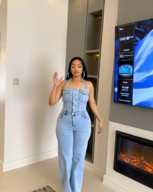 Anita Fabiola Instagram - I don’t brag enough 🥇Jumpsuit is @fashionnova “Stay Around Denim” in light wash.