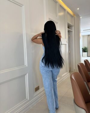 Anita Fabiola Instagram - I don’t brag enough 🥇Jumpsuit is @fashionnova “Stay Around Denim” in light wash.
