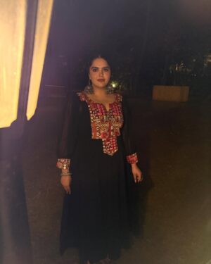 Anjali Anand Instagram - … aaja tainu saahan de ni dhaage ch paro lavaan ✨
.
.
.
.
.
.
.
Wearing @theplussizestore
