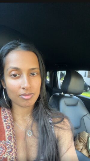 Anjulie Persaud Instagram - Sharing a bit more of my story and how I got to the music I’m making now 🙏🏽🤎

#songwriter #independentartist #musicindustry #fame #recordlabel #majorlabel #indian #guyanese #canadian #newyork #america #international