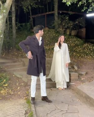 Anmol Baloch Instagram - Yours MEHSHAH♥️

Thank you all for the overwhelming love for Iqtidar. Your support means the world to us✨