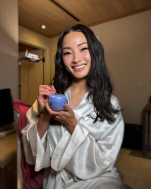 Anna Sawai Instagram - Love @tatcha products!
Thank you for helping prep my skin for Vanity Fair💜
#TatchaPartner