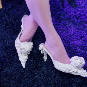 Anna Shulgina Instagram - Даже не верится, что 1-ый сезон «ВКАТИТ» так быстро прошел. Огромная благодарность всем гостям за душевные беседы и космические песни! Это первый мой проект подобного формата, но не последний… 😉

А еще я регулярно получаю сообщения от артистов и их представителей с предложением прийти на подкаст во 2-ом сезоне! И именно такое полное доверие от уважаемых людей медиа индустрии - лучший показатель достойной реализации! 

Кстати, 7 февраля выйдет плейлист с треками победителей сезона в VK Музыке! Желаю чартов и вдохновения! 💜

P.s. Команда, спасибо! Обнимаю каждого причастного!