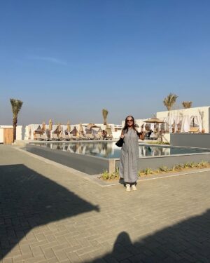 Anoushey Ashraf Instagram - I Am not overweight. It’s the dress, okay? 
🤣♥️😍 

Another day at work exploring beautiful places and meeting awesome people. I shall forever be a water baby. YPO Lahore chapter, all the very best!! 

#work #karachi #lahore