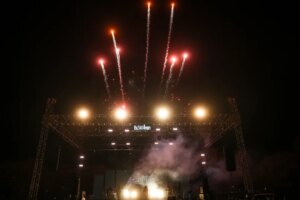 Antara Mitra Instagram - @antaramitraofficial At @blithchron_iitgn | IIT GANDHINAGAR.
.
.
Artist Curator - @whiteheavenent 
.
#antaramitra #blithchron #mainstage #CollegeEvent #culturalfest