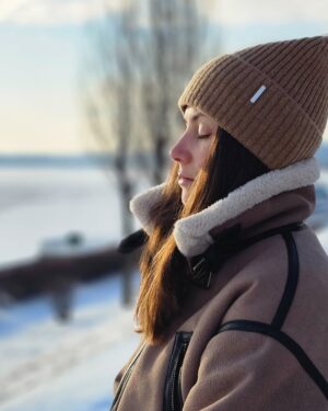 Antonina Khyzhniak Instagram - Маманя на базі👌🏻 
Словами не передати який стрес я пережила за останній тиждень, і сподіваюсь цей період залишиться в спогадах як страшний сон. 
Річниця повномасштабної, переговори, тр@мпи-херампи — ВСЕ відійшло на інший план. 
Вдячна всім, хто написав, підтримував, хвилювався, ваші молитви були почуті 🙏
Тому зараз повертаюсь в життя, повертаюсь сюди до вас і з новими силами живемо це життя далі ❤️
