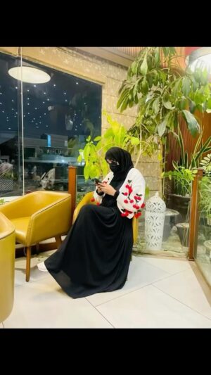 Anum Fayyaz Instagram - 🍒
-
#tuesday #randomclick