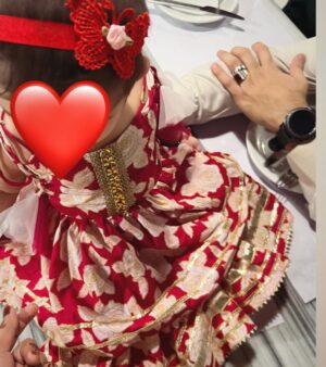 Anum Fayyaz Instagram - My angel 👼🏻♥️
Masha’Allah ♥️
Thank you @closetbyhira for this beautiful dress 🌸
-
#eid #redlove❤️ #mybabygirl