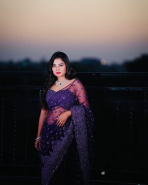 Anusha Rai Instagram - 💜🌟
Mua : @makeoverwith_punya_sujith 
Pc : @_rg__photography__ 
Styling : @chandangowda_official 
Hair ; @makeoverwithnalina_ramesh 
Jewels : @rentmyjewels 
.
.
.
#anusharai #purple #star #daali #reception #wedding #dhananjaydhanyata #mysore