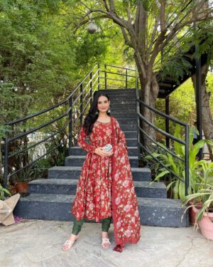 Apoorva Sharma Instagram - @jaipuriadaah has me covered for every kind of occasion ❤️✨

Jaipuri adaah, ethnic wear, prints, suitset, set
#indianwear #jaipurprints #jaipur #indianblogger #prints #suitset #suits #suitsetsforwomen #fashionblogger #beautybloggers #blogger